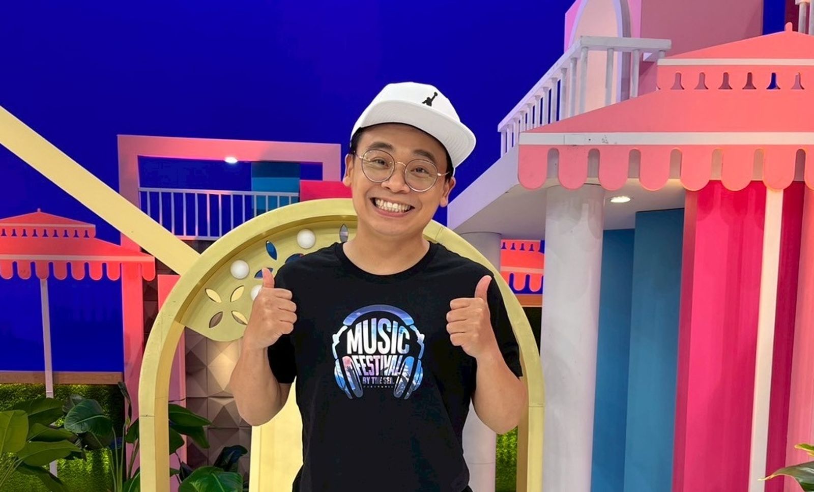 阿松感嘆創業最難管理的是「人」。緯來提供