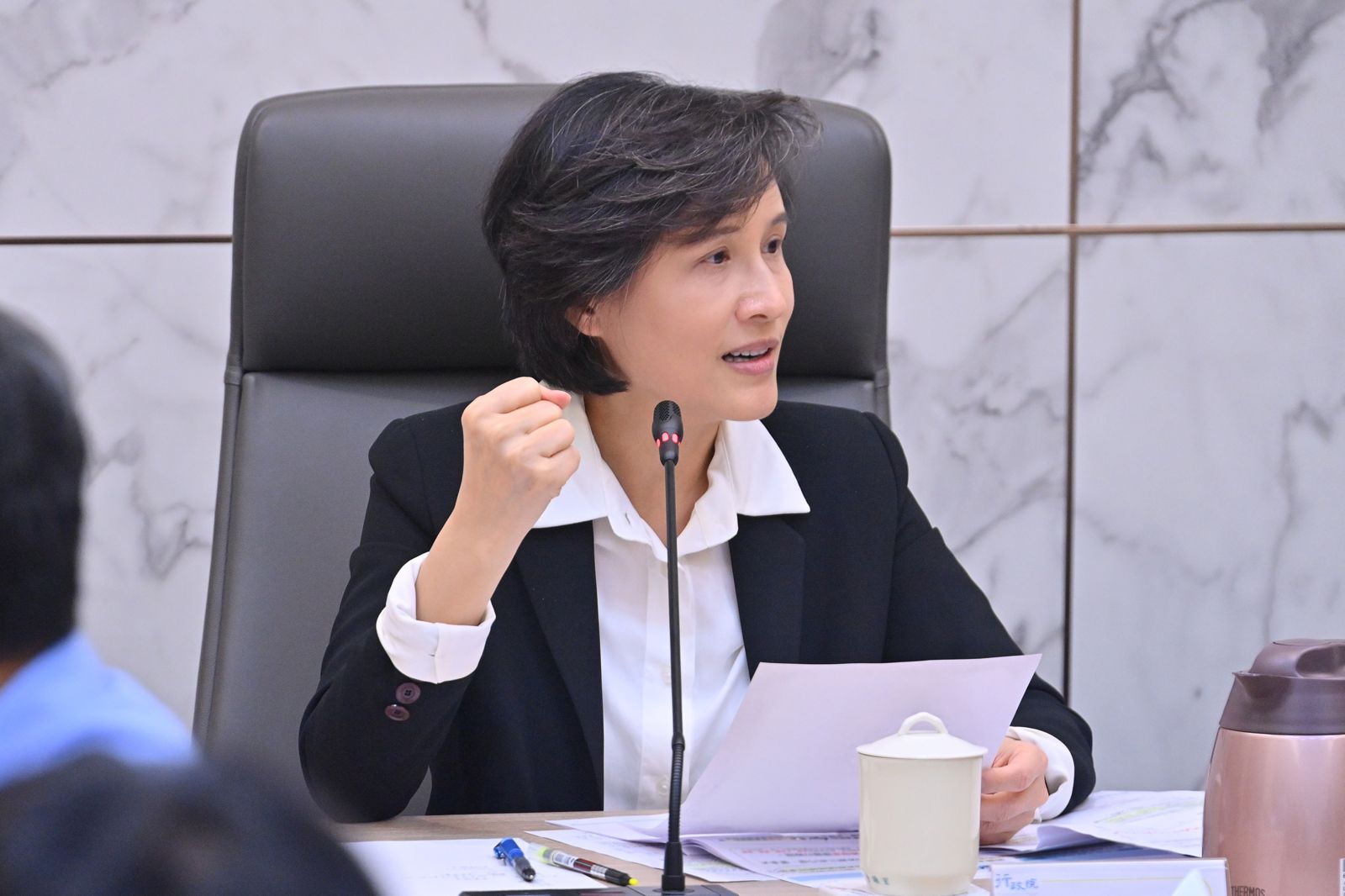 政院宣布擴大減稅！液化石油氣貨物稅減徵50%　公共運輸票價未調整