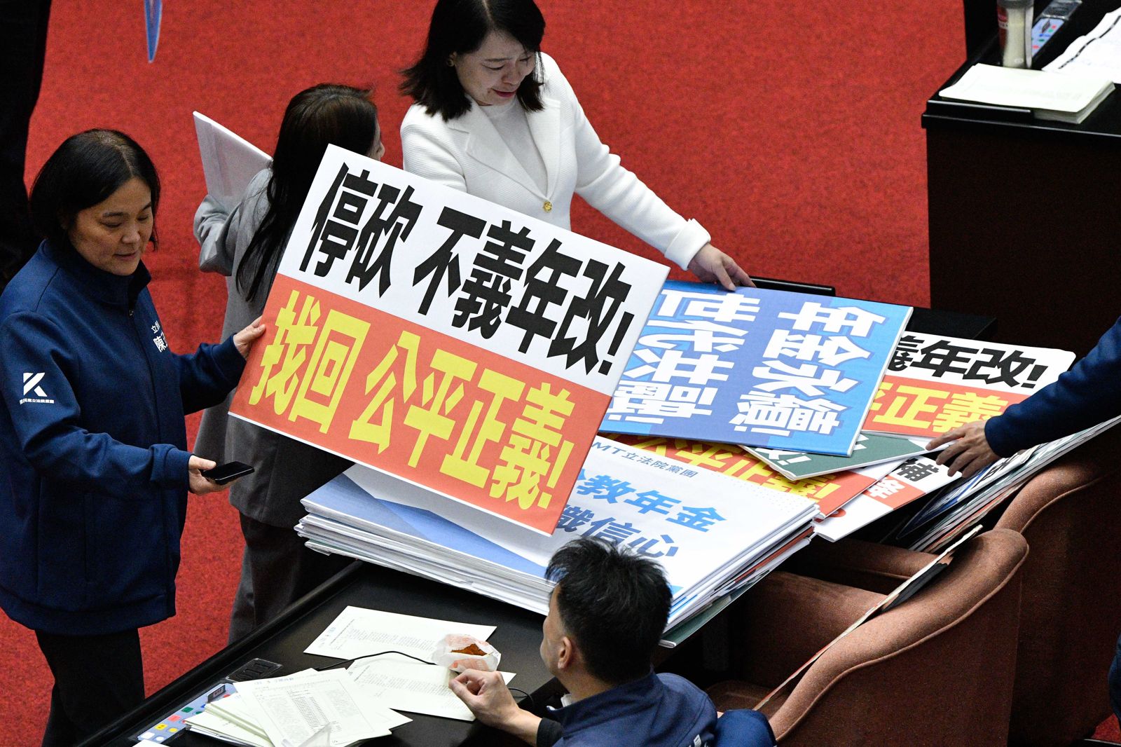 投書：公教年金真正需要的是跨世代的制度信任