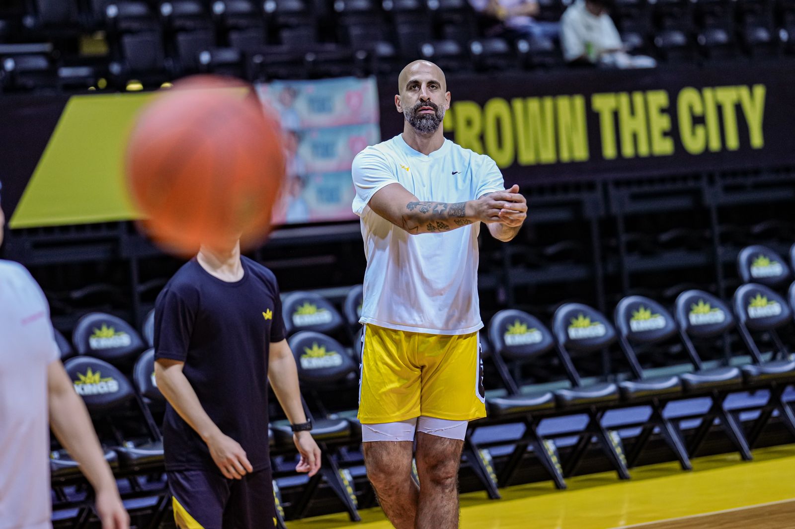 新北國王EASL主場驚現傷情　桑尼首節左膝重傷倒地　球團：送醫檢查中