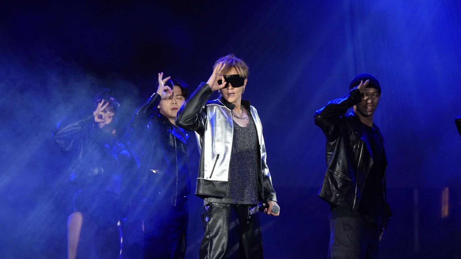 羅志祥「重新站穩」跨年連趕2攤!天亮直奔球場:2026一飛沖天