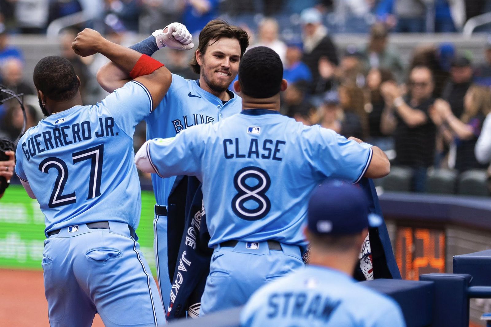 MLB/短短2局連傷2將!藍鳥中外野守備急凍