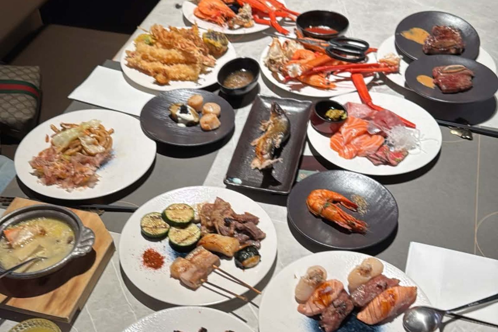 退休存4500萬日圓卻極度節儉!老翁拒外食連日料都嫌貴,5年後病倒追悔莫及。示意圖/許苡晴攝