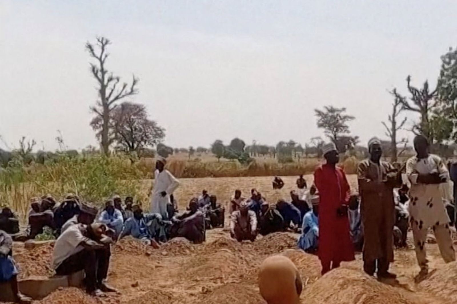 奈及利亞恐怖大屠殺！170人遭「反綁雙手」行刑式槍決　倖存者曝絕望瞬間