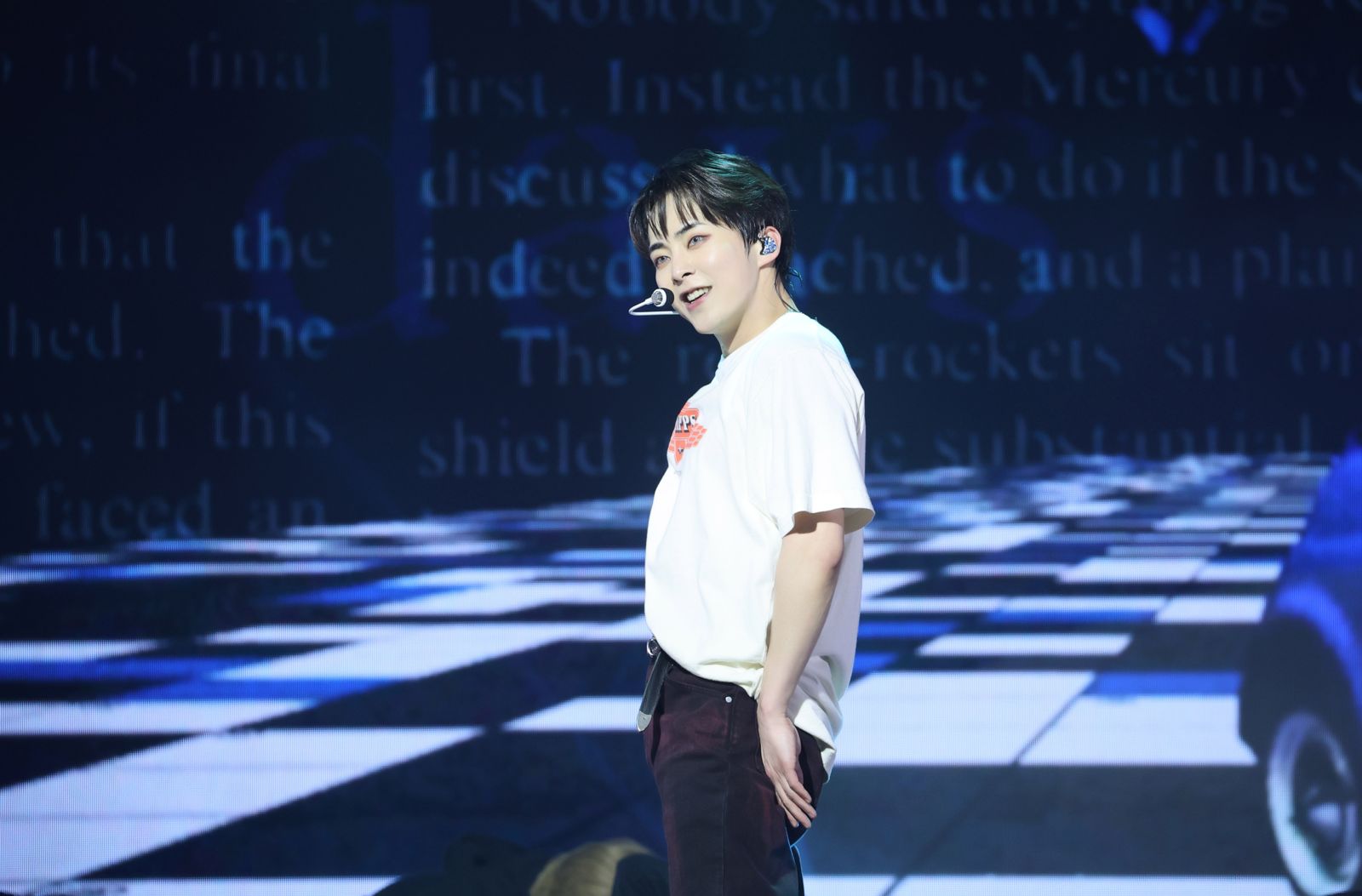 XIUMIN在活動中準備許多與粉絲互動的橋段。藝尚提供