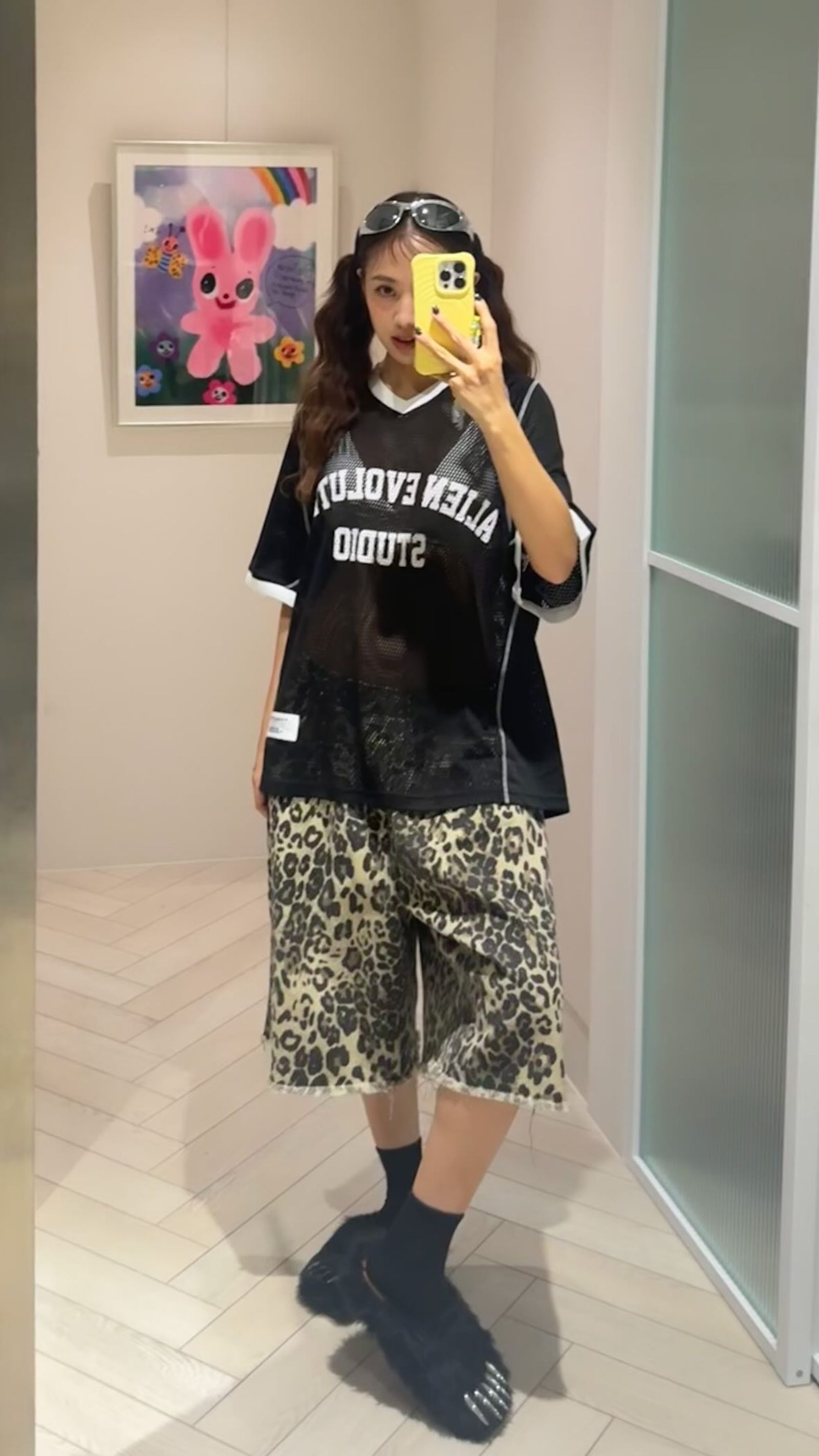 鬼鬼精心打扮去聽GD演唱會。翻攝Instagram @gemma_811
