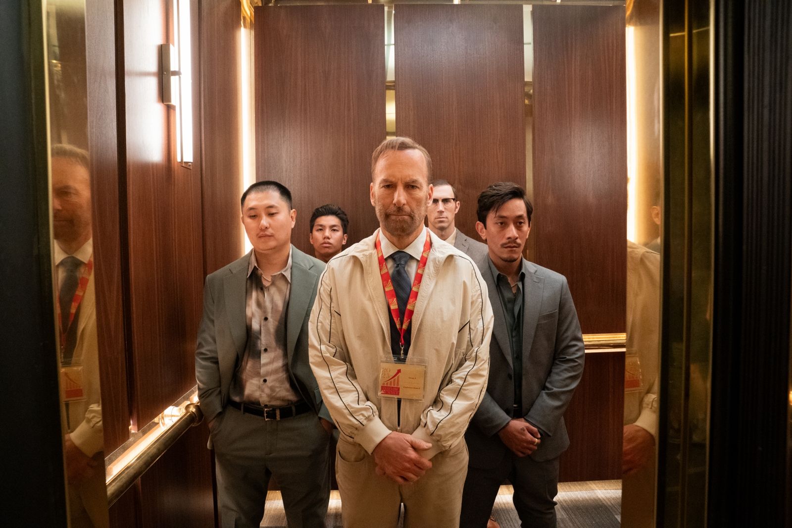 《無名弒2》工作狂殺手回歸　鮑勃奧登科克狂操體能親揭成龍是靈感來源