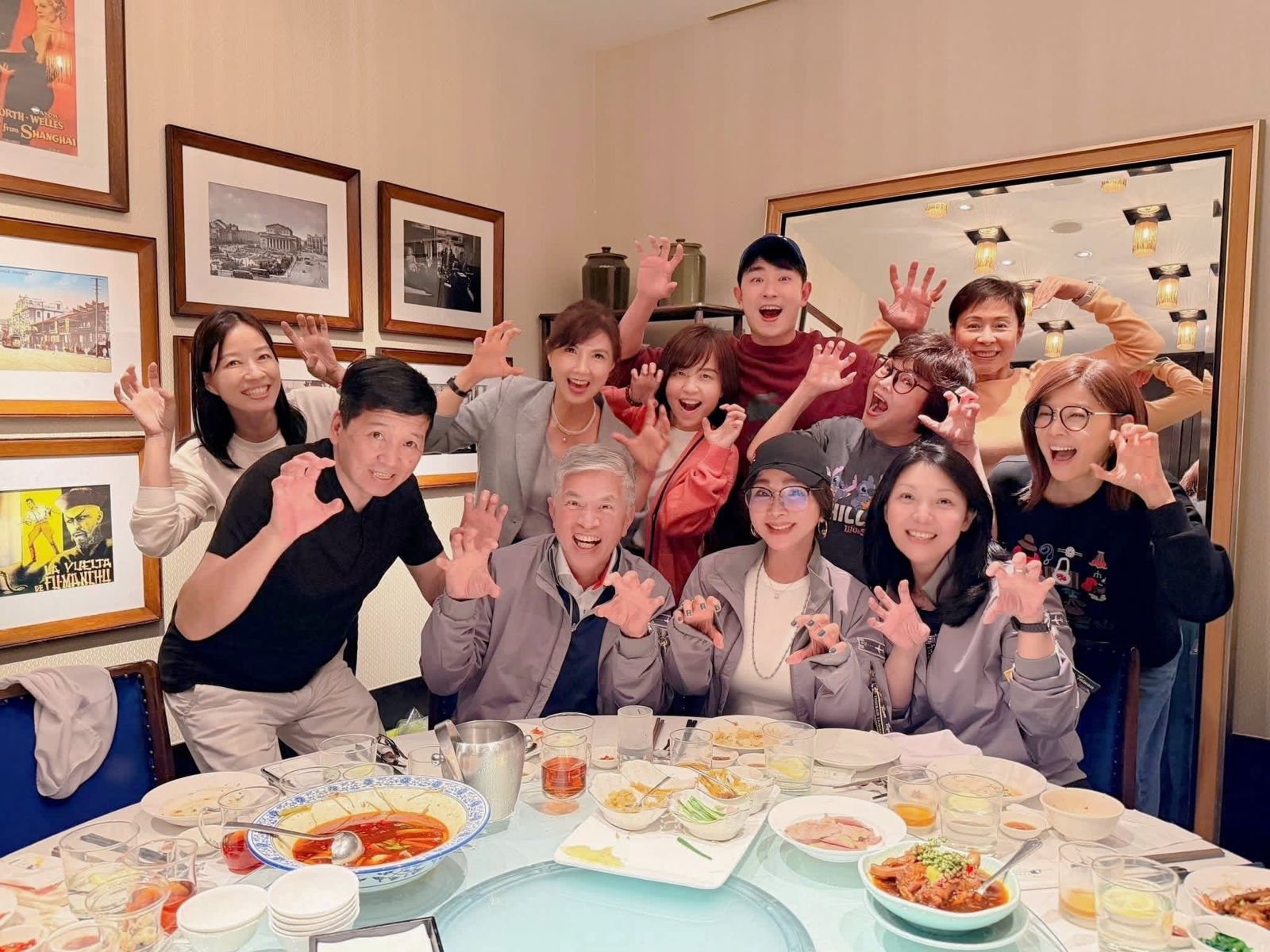 陳美鳳和老友相聚。翻攝陳美鳳臉書