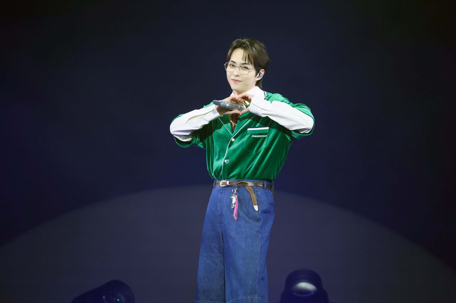 XIUMIN感性地對歌迷喊話,深情告白。藝尚提供