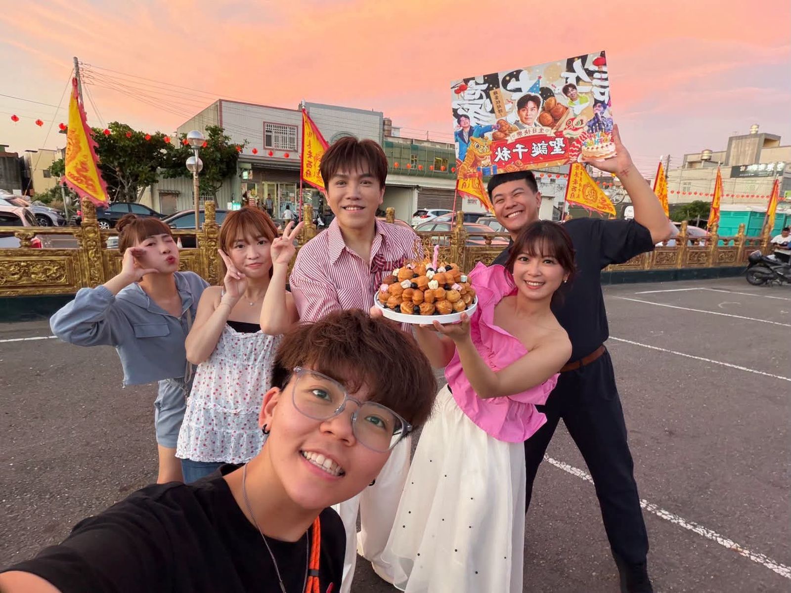 許志豪47歲生日藏驚喜!翁鈺鈞燦笑陪慶生 甜蜜互動全曝光