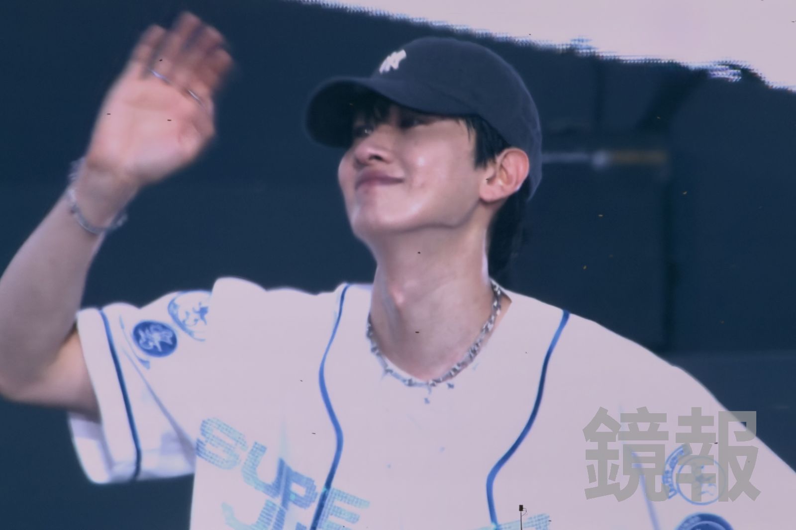 銀赫哭到一度感言說不下去。讀者提供