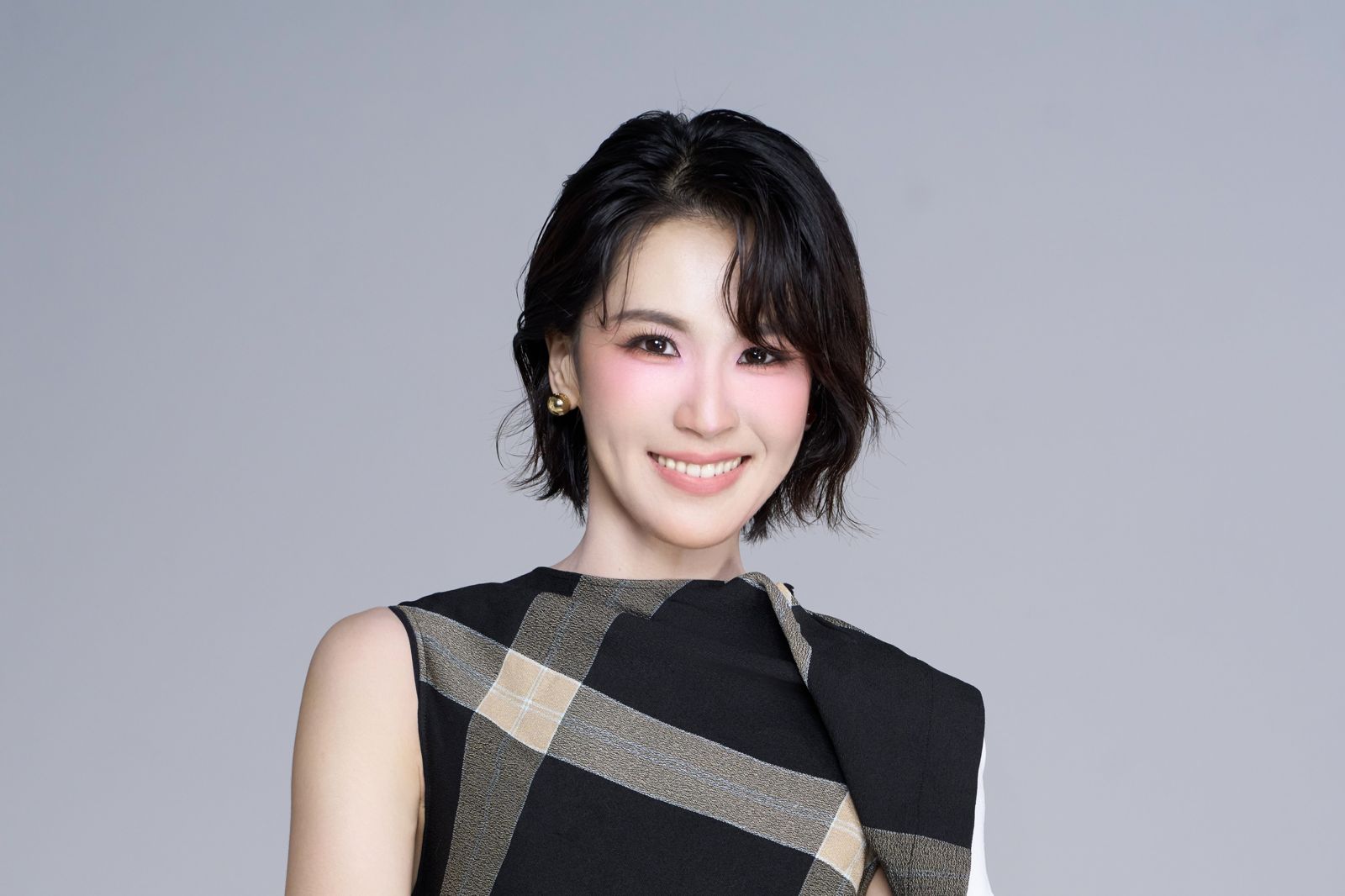 曾沛慈《乘風》奪冠後首出手!耗72小時「揪3女星幹大事」 全員秒答應