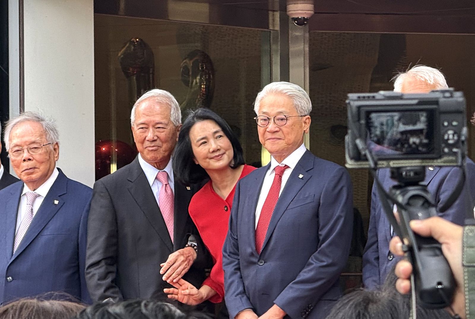 新新金控王國誕生日　驚見逾47萬張天量撼動股價