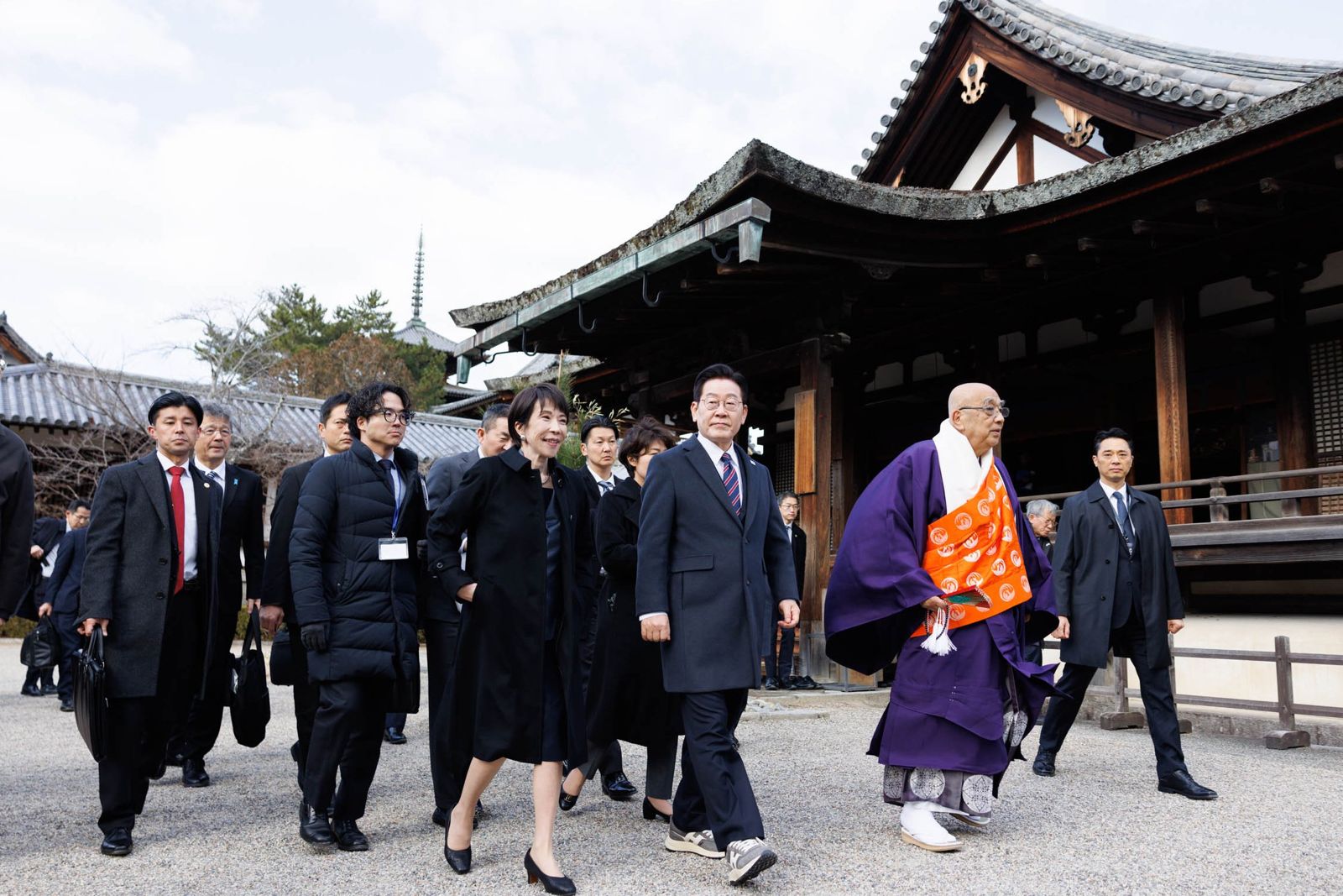 奈良鐘聲敲響東亞變局──高市早苗與李在明的歷史性會面