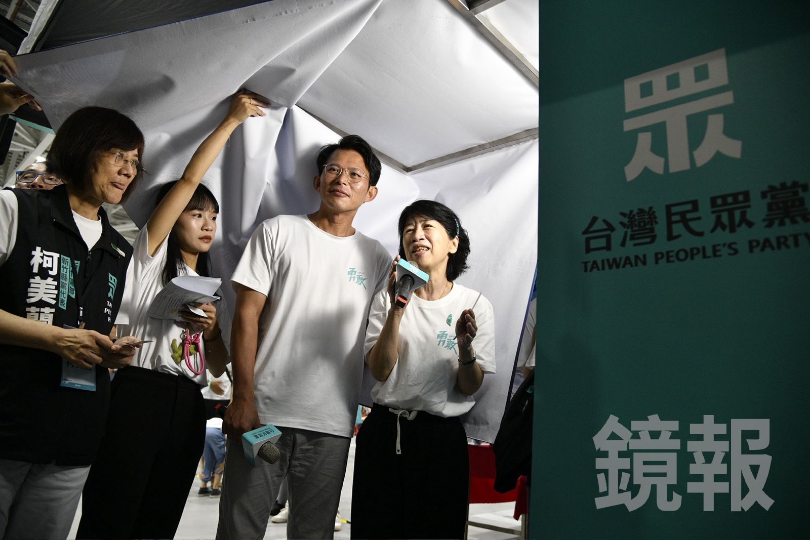 柯文哲獄中書單曝光！「3坪圖書館」展14本書　陳佩琪寫紙條：快回到我身邊
