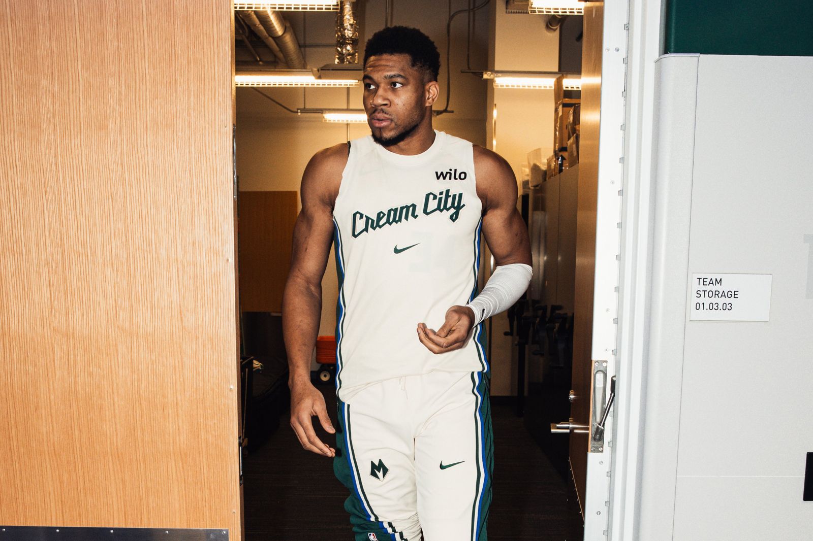 字母哥回應交易傳聞　強調專注復健與球隊　未與公鹿談去留