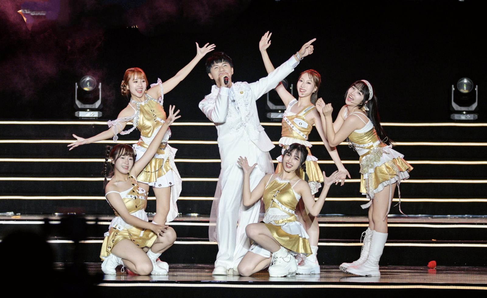 白冰冰子弟兵包辦3獎!「他」AI拍MV奪科技獎 成最大贏家