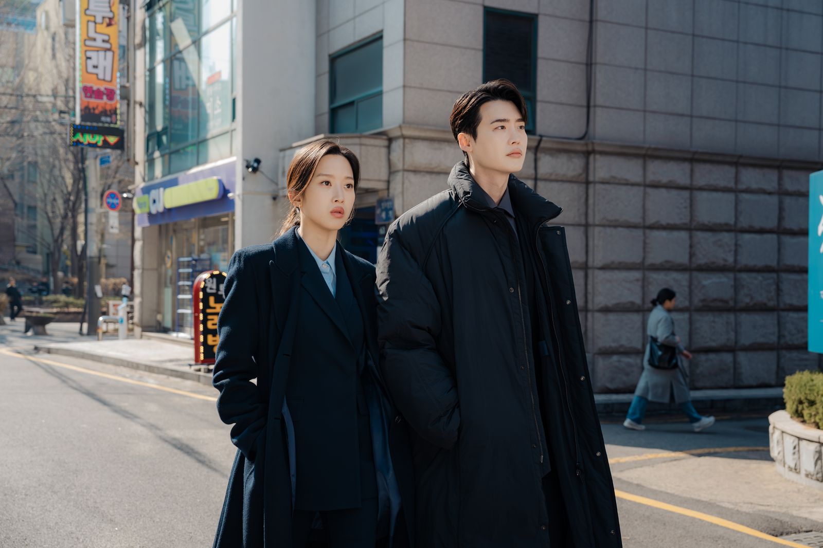 李鍾碩（左）、文佳煐首次搭檔。Hami Video提供