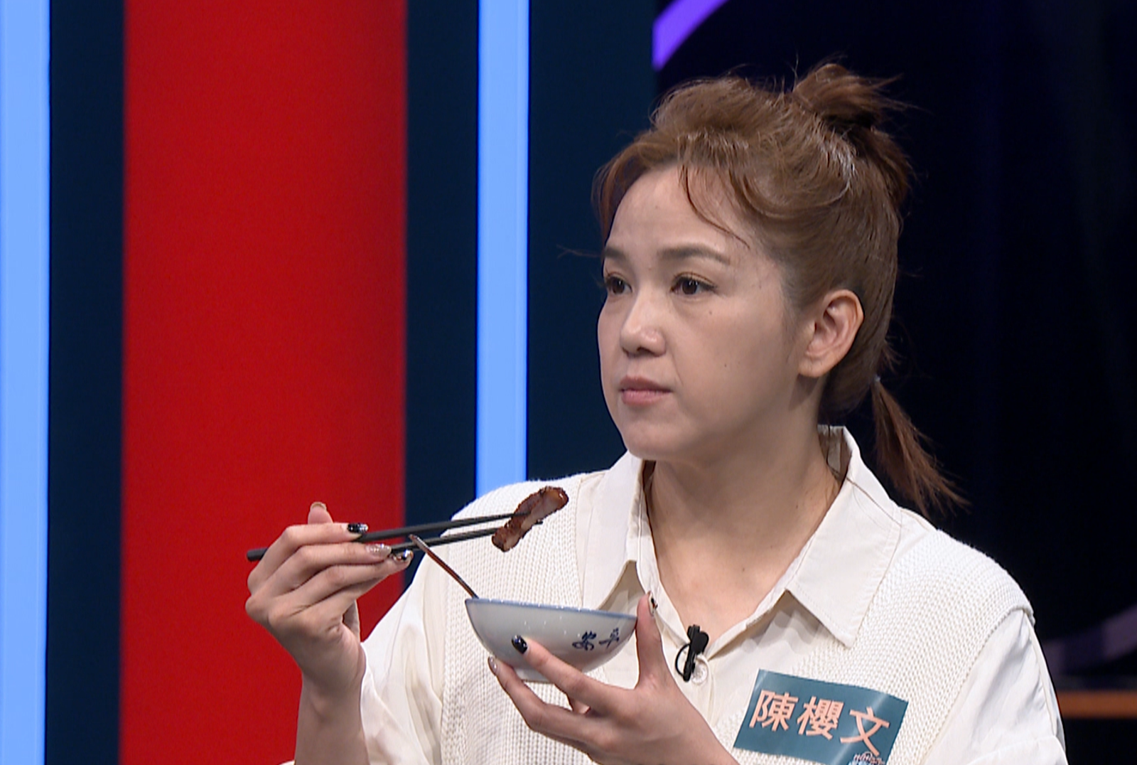 宜蘭人陳櫻文上《HiHi導覽先生》分享宜蘭特色料理。公視台語台提供