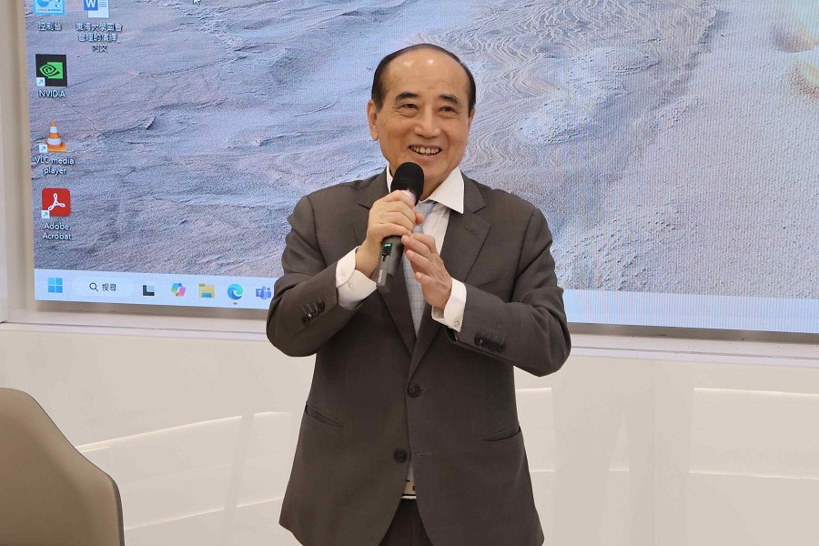 尹衍樑從打架混混變紅頂商人 感念王金平「是數學老師也是恩師」