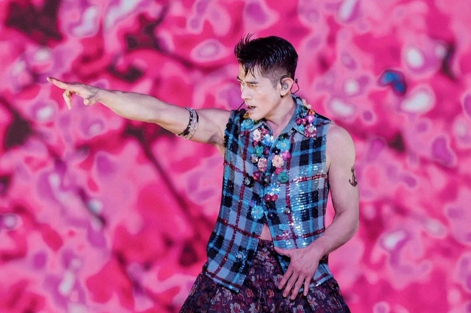 郭富城重現「你是我的巧克力」經典詞！自嘲中文沒進步：靠3個女兒教我