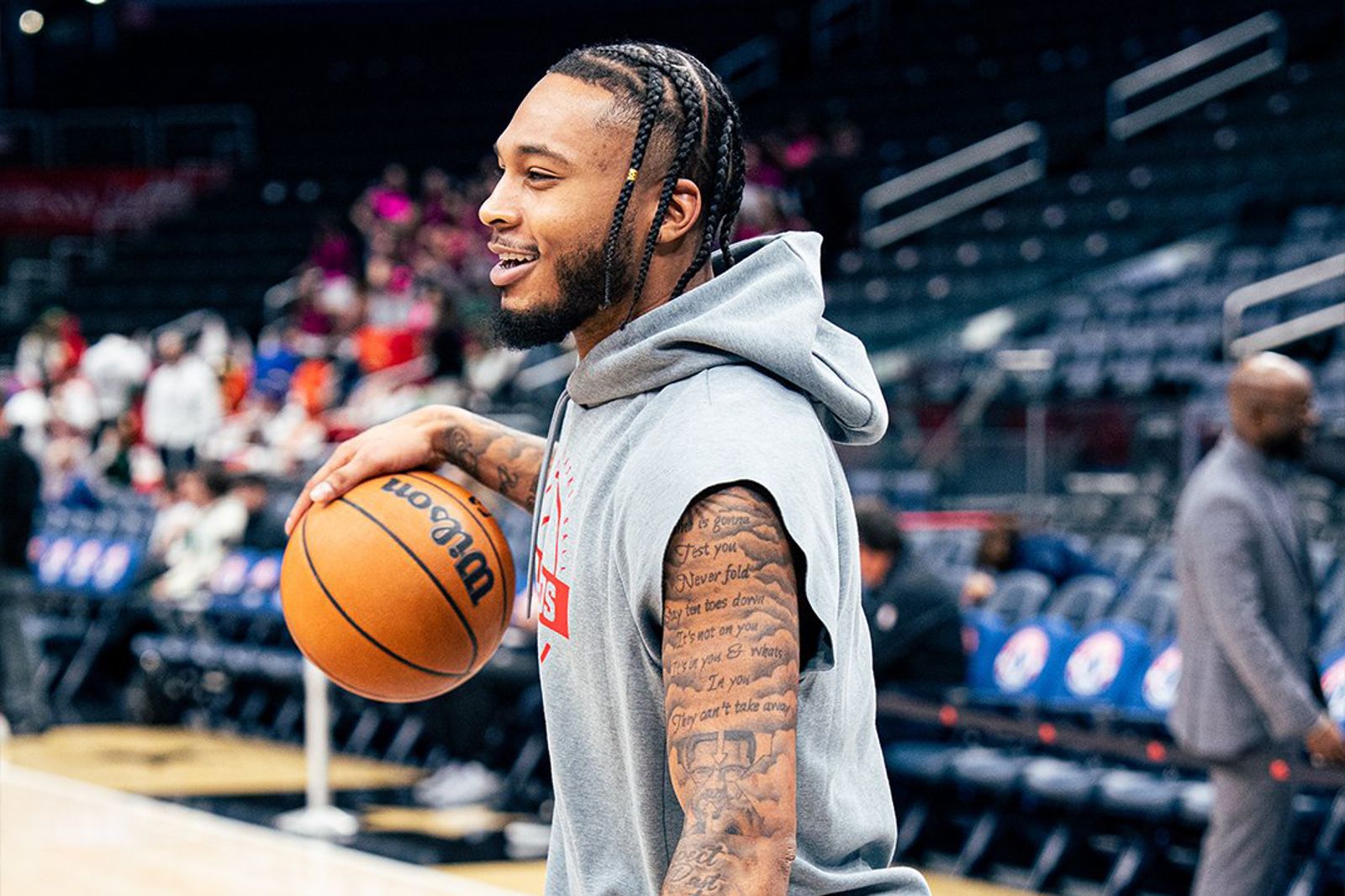 巫師新戰力出師不利　Cam Whitmore右肩血栓無限期休兵