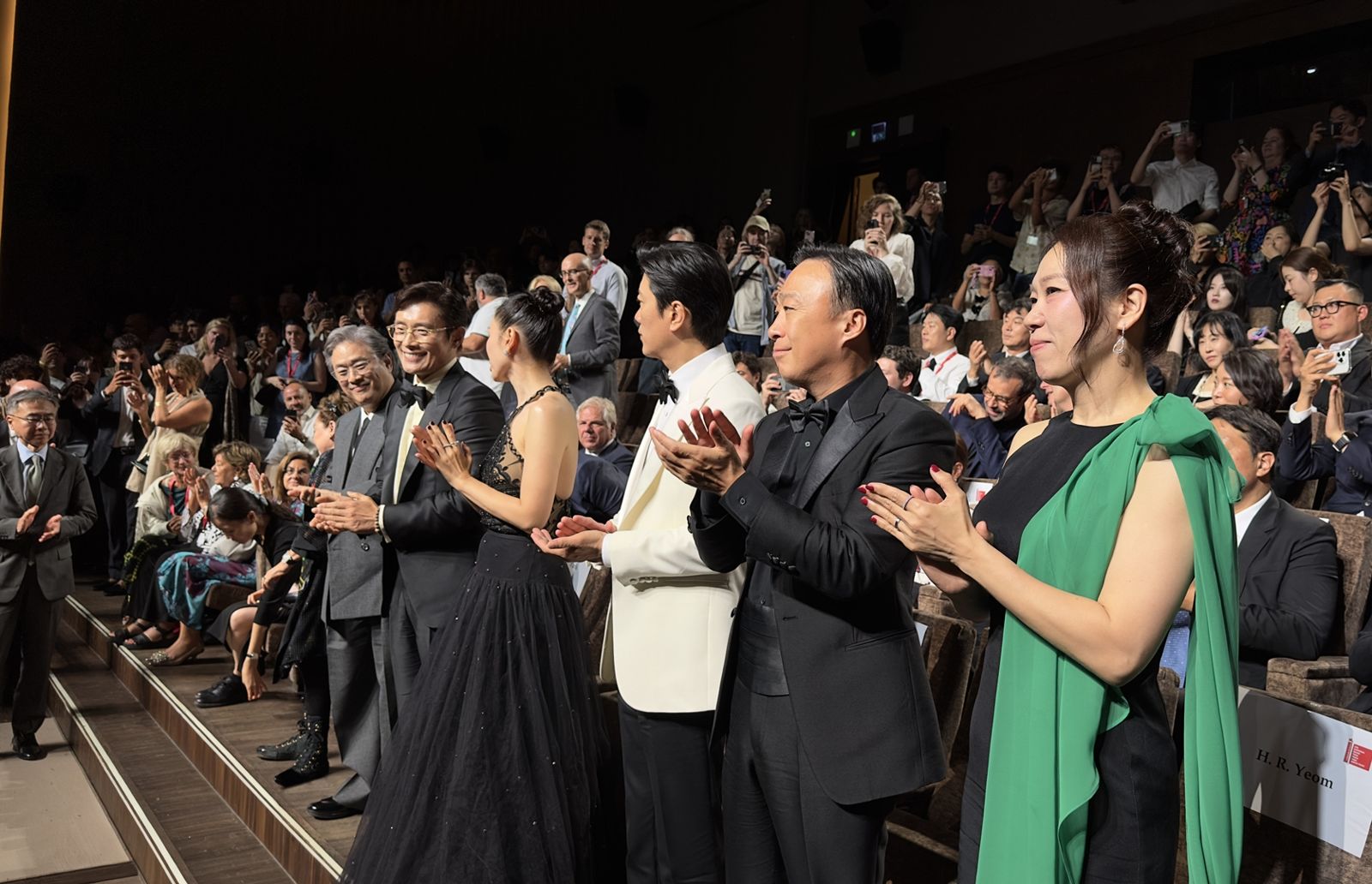 《徵人啟弒》日前在威尼斯首映，獲影迷起立鼓掌8分鐘，大獲好評。龍祥提供