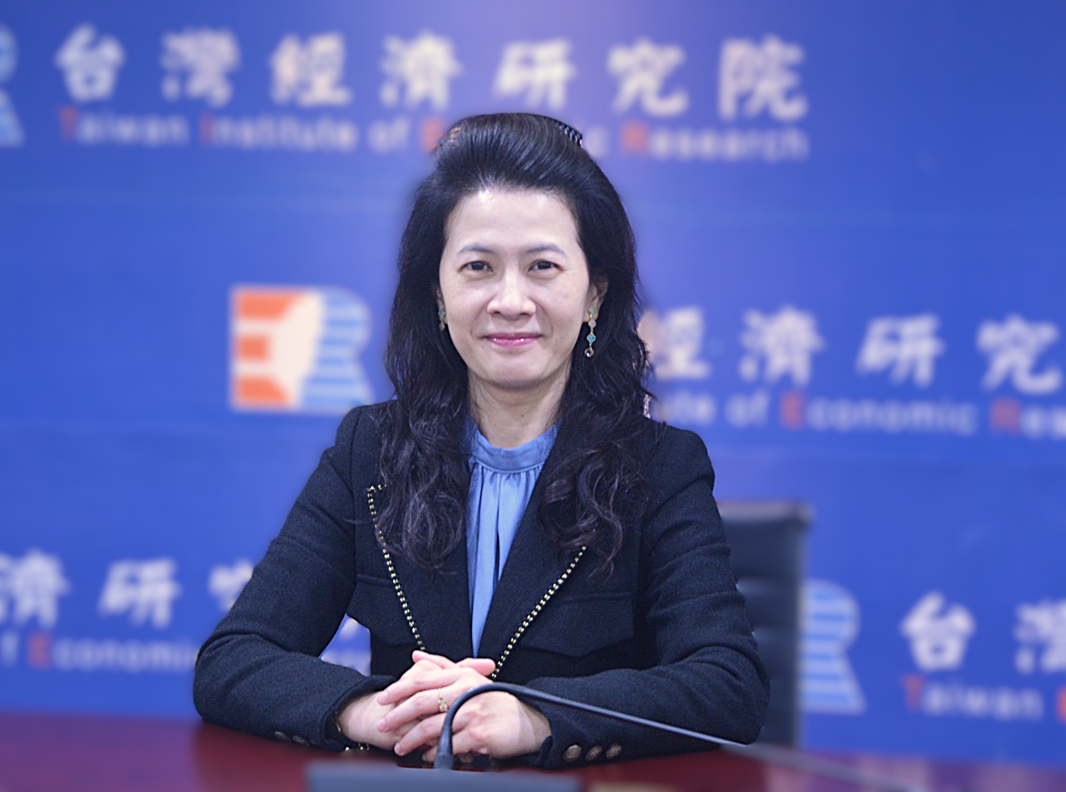獨家專訪／央行即將開理監事會議 台經院劉佩真：央行打 …