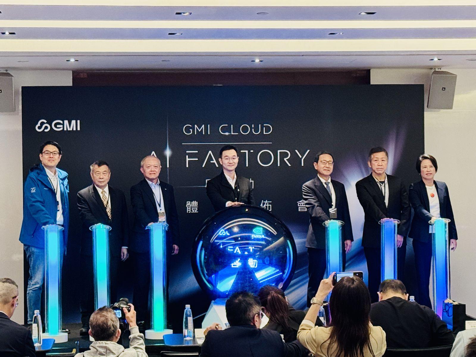 新創GMI Cloud開外掛！超車鴻海、正崴　啟動全亞洲首座輝達GB300 AI工廠