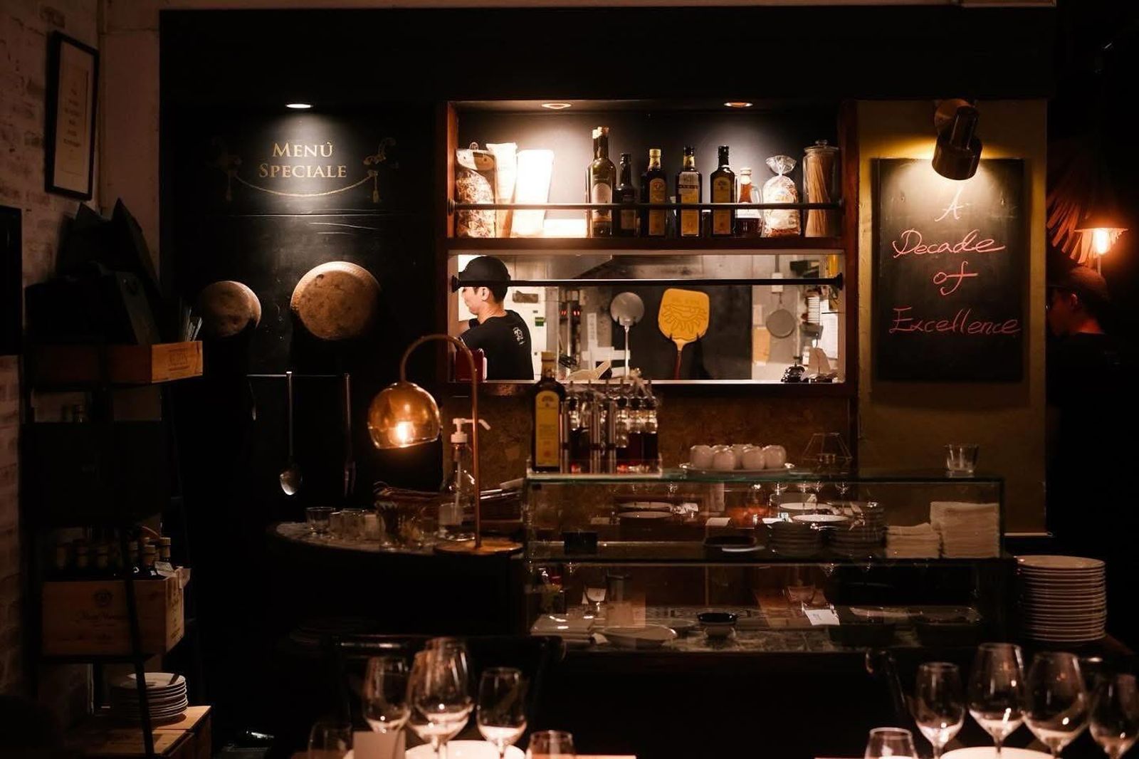 北市米其林餐廳爆食安問題「多人吐瀉送急診」 　衛生局緊急稽查揪5大缺失