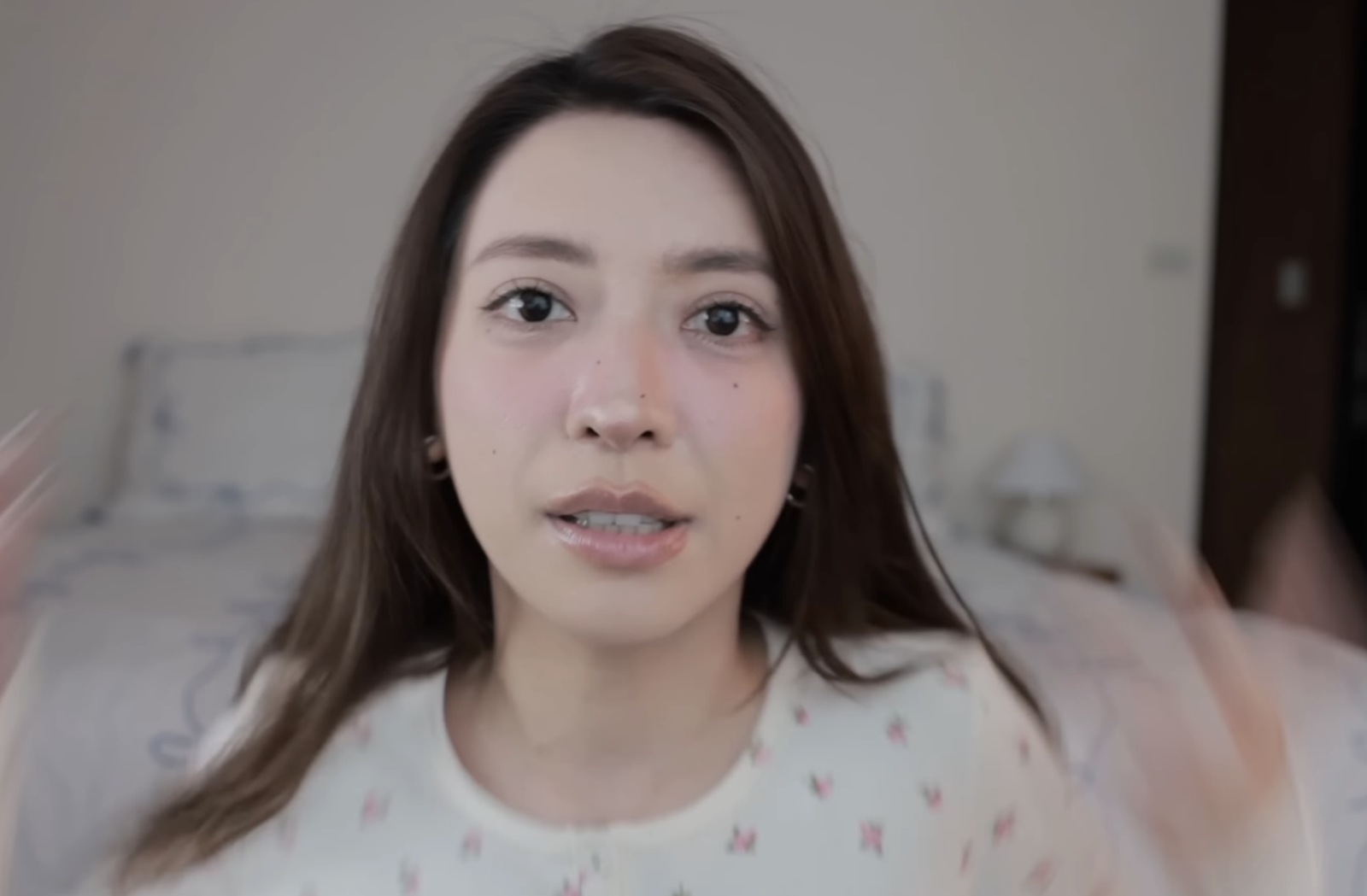 劉芒爆難搞爭議後「悄悄復出」　推聯名服飾引熱議