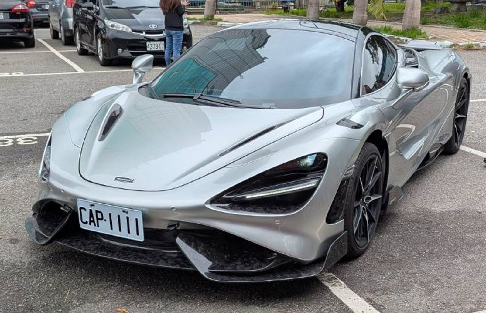 詐騙仔假冒建商子詐逾5千萬　爽開麥拉倫、戴百達斐麗..卻繳不出120萬保釋金
