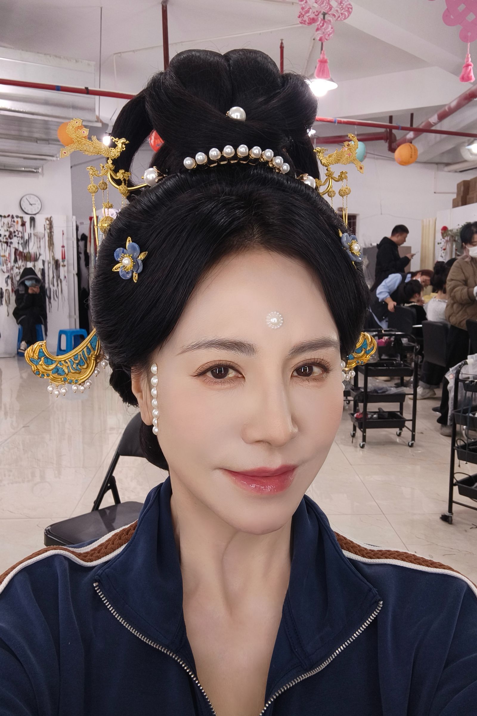 田麗分享在《逐玉》拍攝時梳化模樣。田麗工作室提供