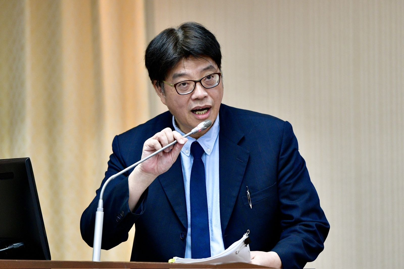 中國「鎖國」出入境新規定9月上路 邱垂正示警:國人赴陸風險更高