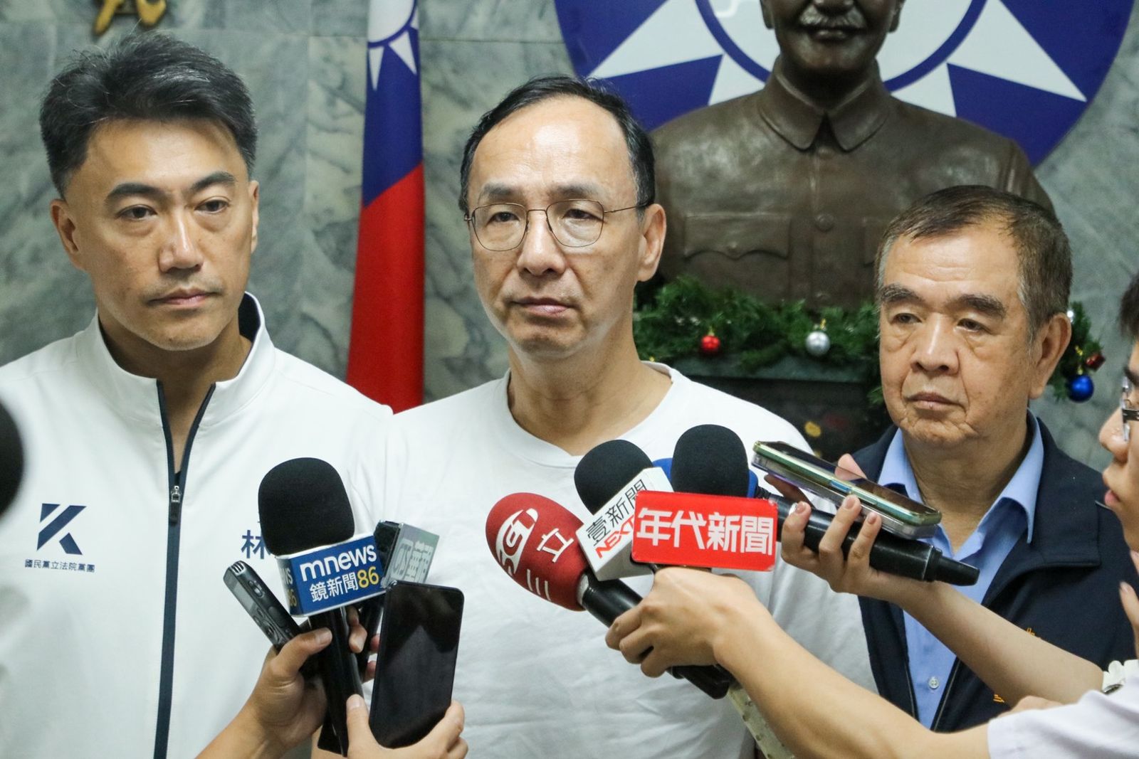 林右昌諷藍「恐怖情人不值得再愛」　朱立倫反批：民進黨才恐怖到每天情勒