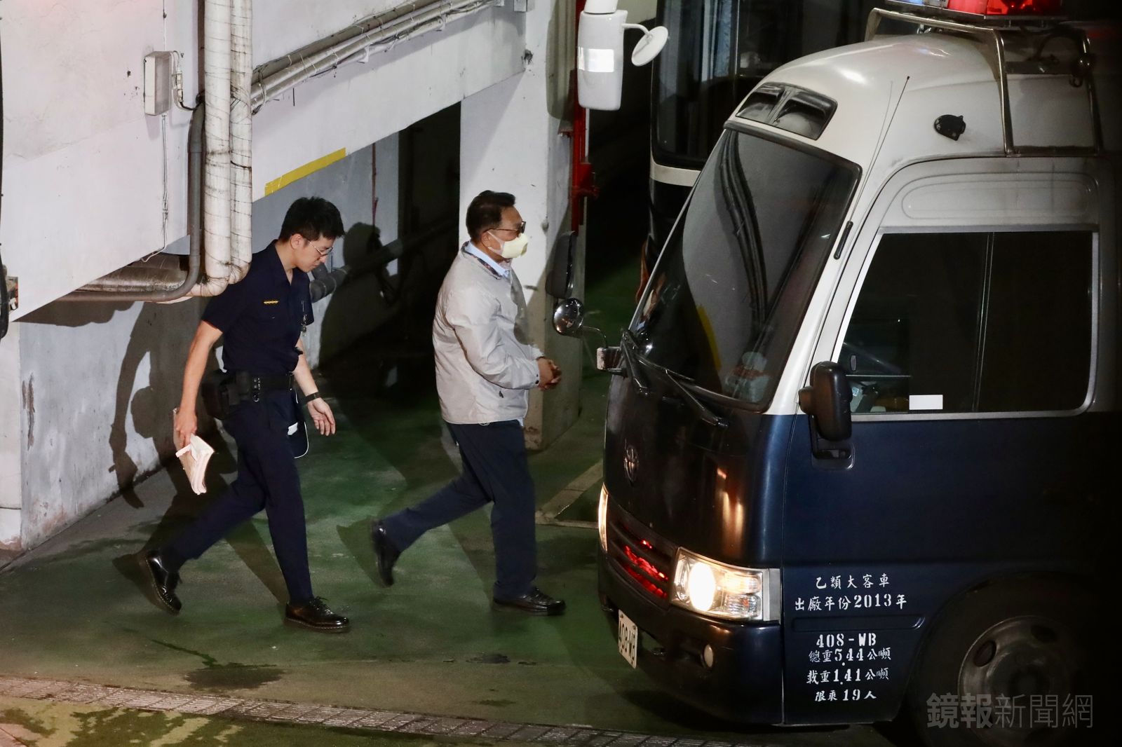 曾淚訴「躁鬱症15年」求免押！陳歐珀500萬交保　睽違174天重獲自由