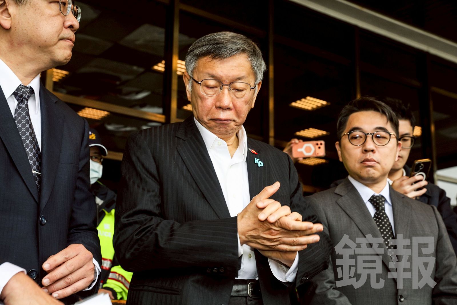 柯爸逝世對年 柯文哲哽咽:你要原諒那些害我的人