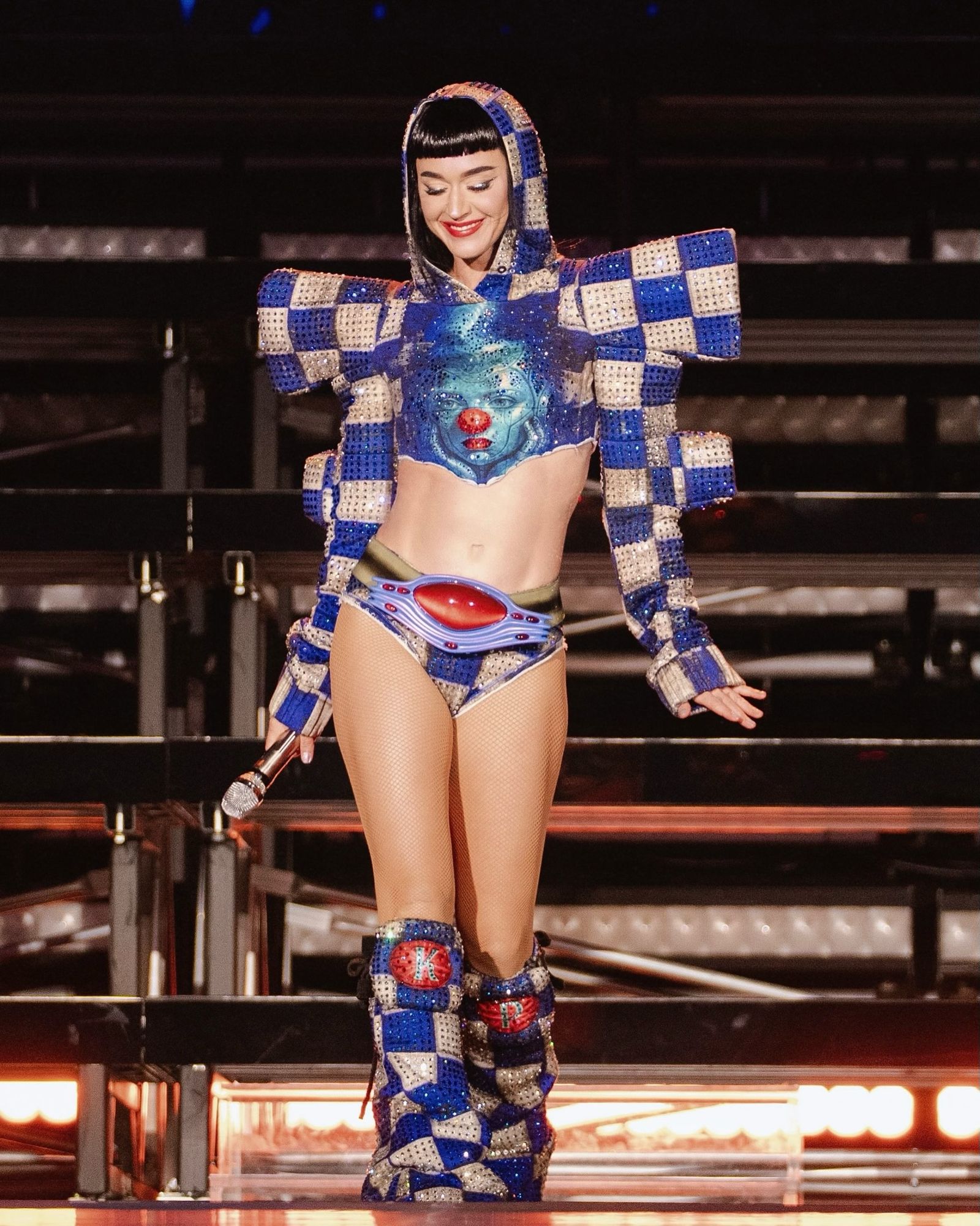 凱蒂佩芮在演唱會巡演途中,仍被目擊與加拿大前總理杜魯道遊艇聚會。翻攝@katyperry_IG