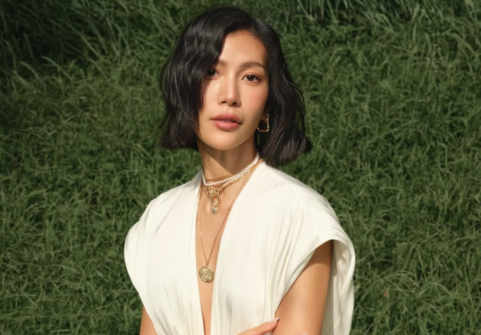 時尚網紅莫莉前助理遭嗆「翻版蘿拉」 身亡後網友竟鬧上葬儀社要求看屍體