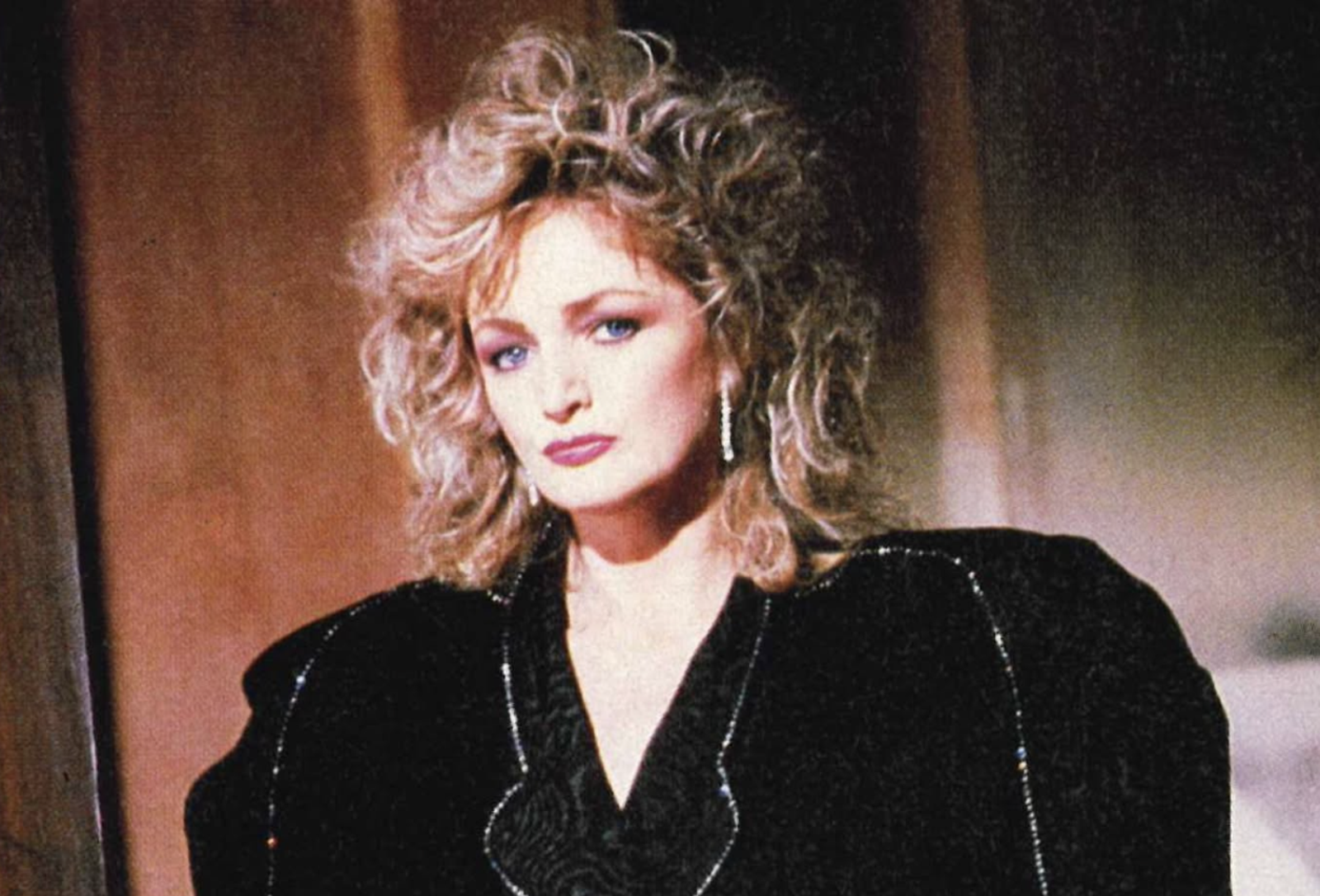 邦妮泰勒(Bonnie Tyler)歌聲陪伴歌迷整個青春。翻攝IG @bonnietylerofficial