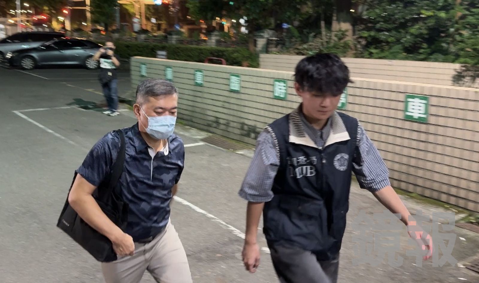 新北消防局疑採購弊案涉貪 專委尚少華凌晨移送地檢署複訊