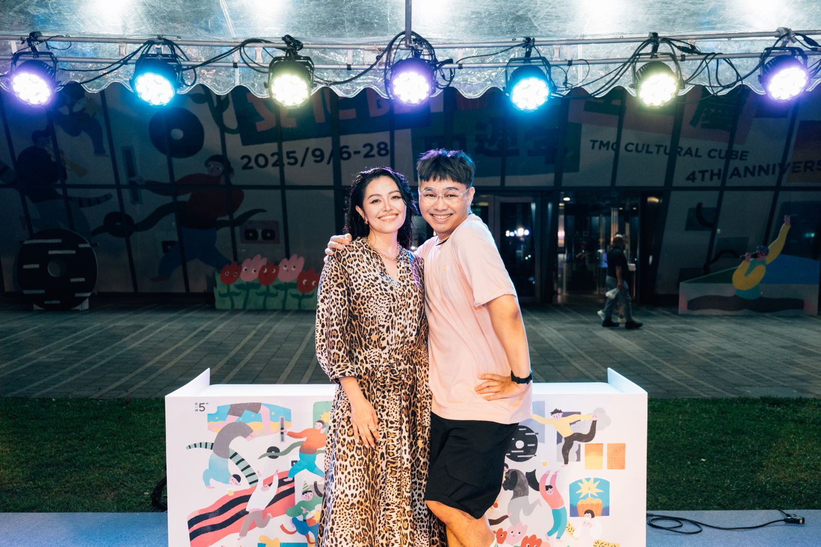 金曲歌后姑慕‧巴紹自曝曾為莫文蔚、黃小琥當和聲　張惠妹鐵粉最愛冷門歌〈一夜情〉