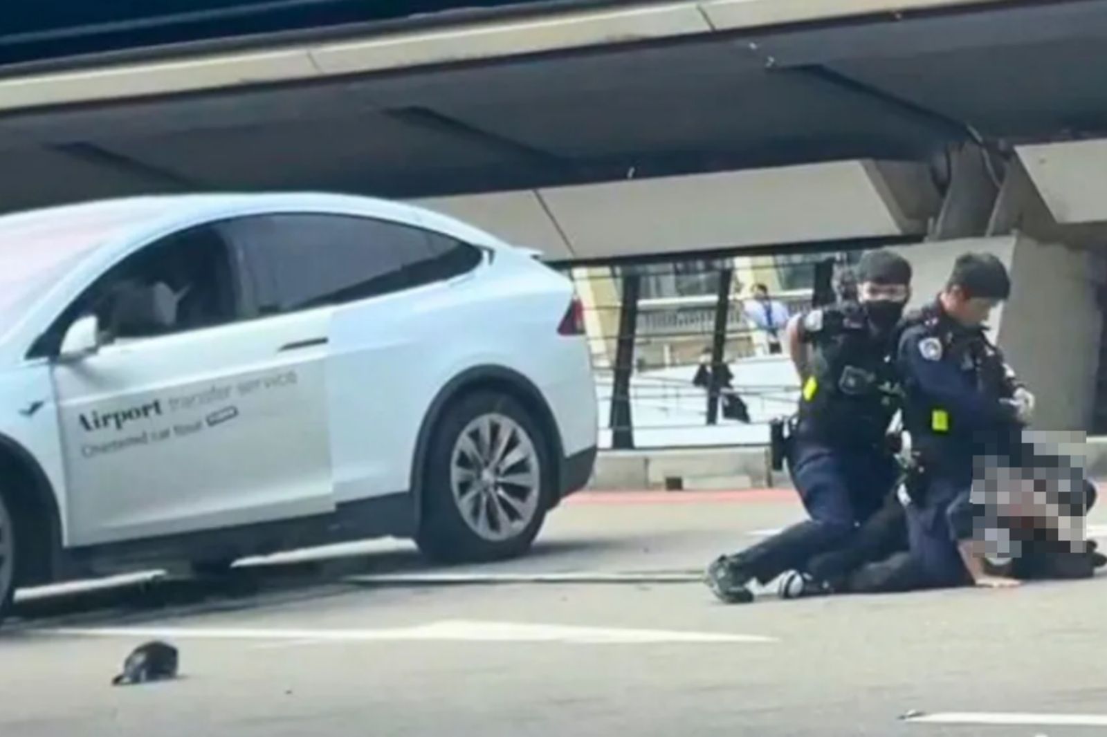 桃機開車撞警！白牌車「幫派組織化」互相掩護　拒檢逃逸竟無罰則