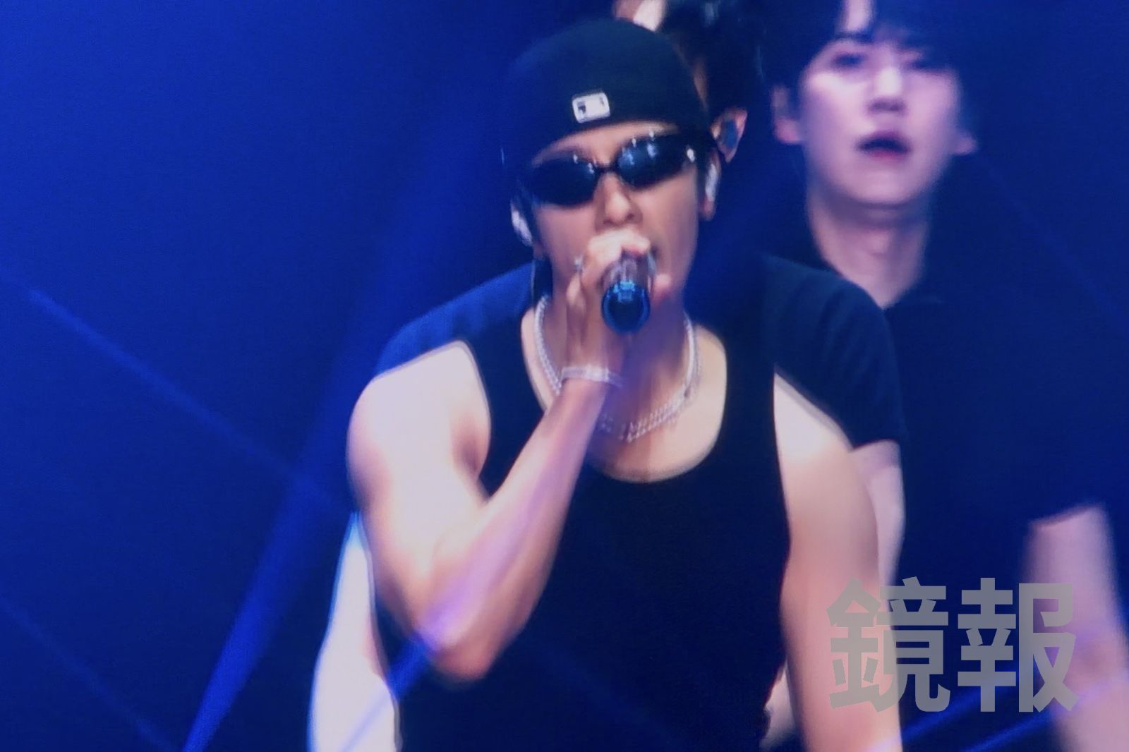 直擊/SJ驚喜中文演唱〈至少還有你〉 請全場起立把大巨蛋「變夜店」