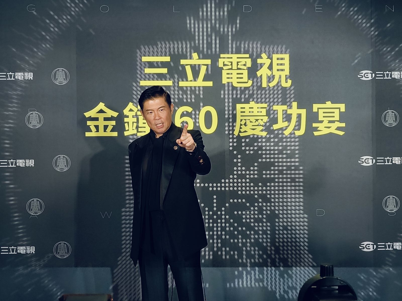 金鐘慶功／小S、蔡康永淚灑舞台！曾國城遭指「表情不屑」正面回應了