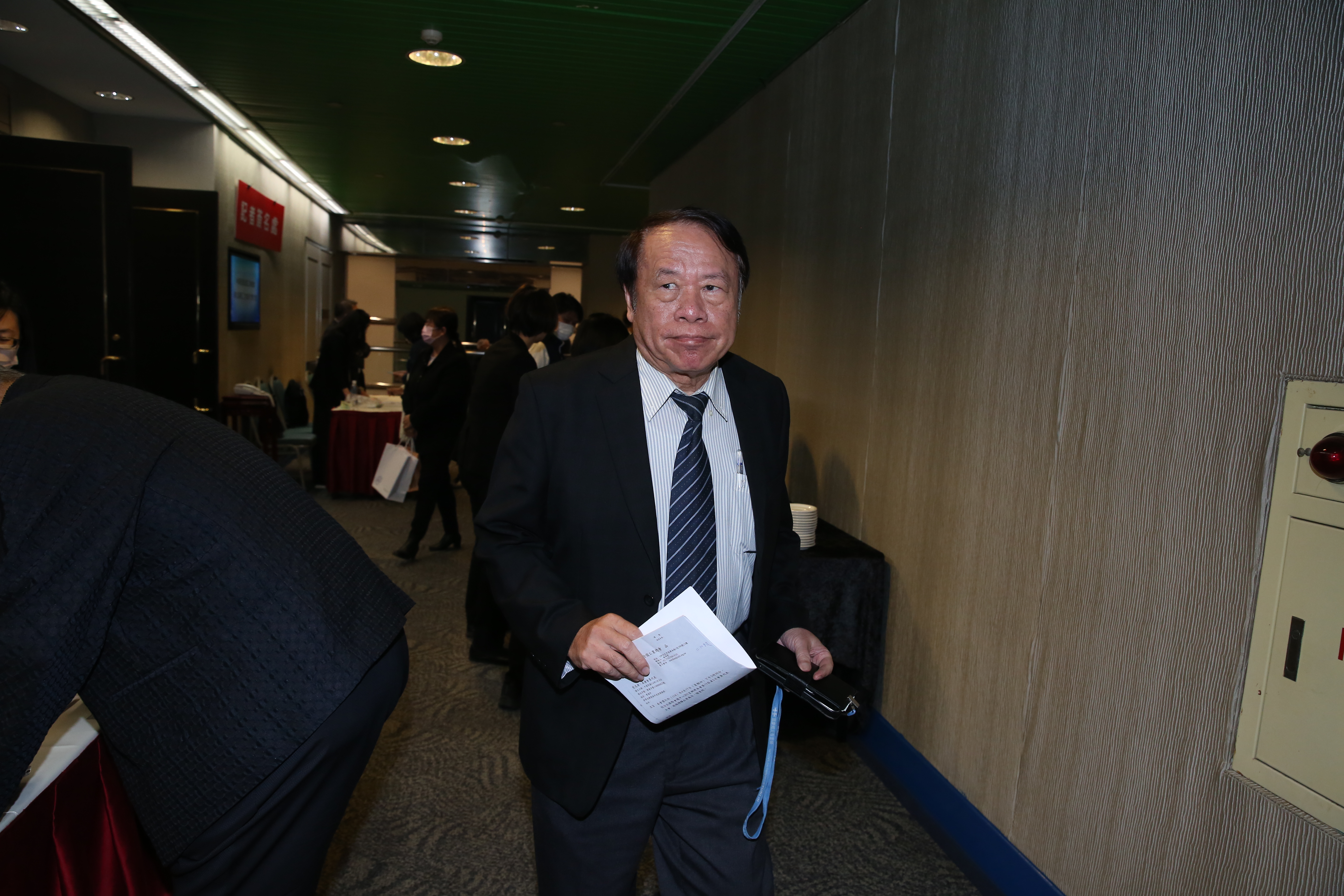 台塑化爆「假減產真哄抬」　檢調今擴大約談6高層主管