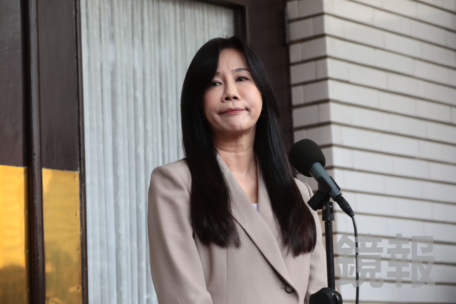不只逼走好老師?萬美玲遭控「藉由校園活動助選」 黃瓊慧:請放過孩子
