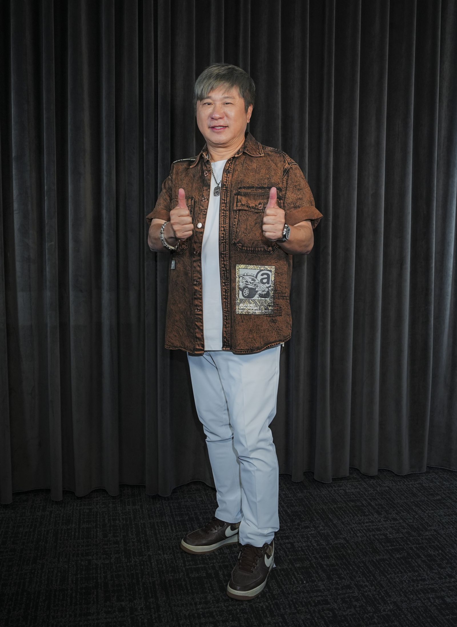 胡瓜與民視的合約是外界關注焦點。萬星傳播提供