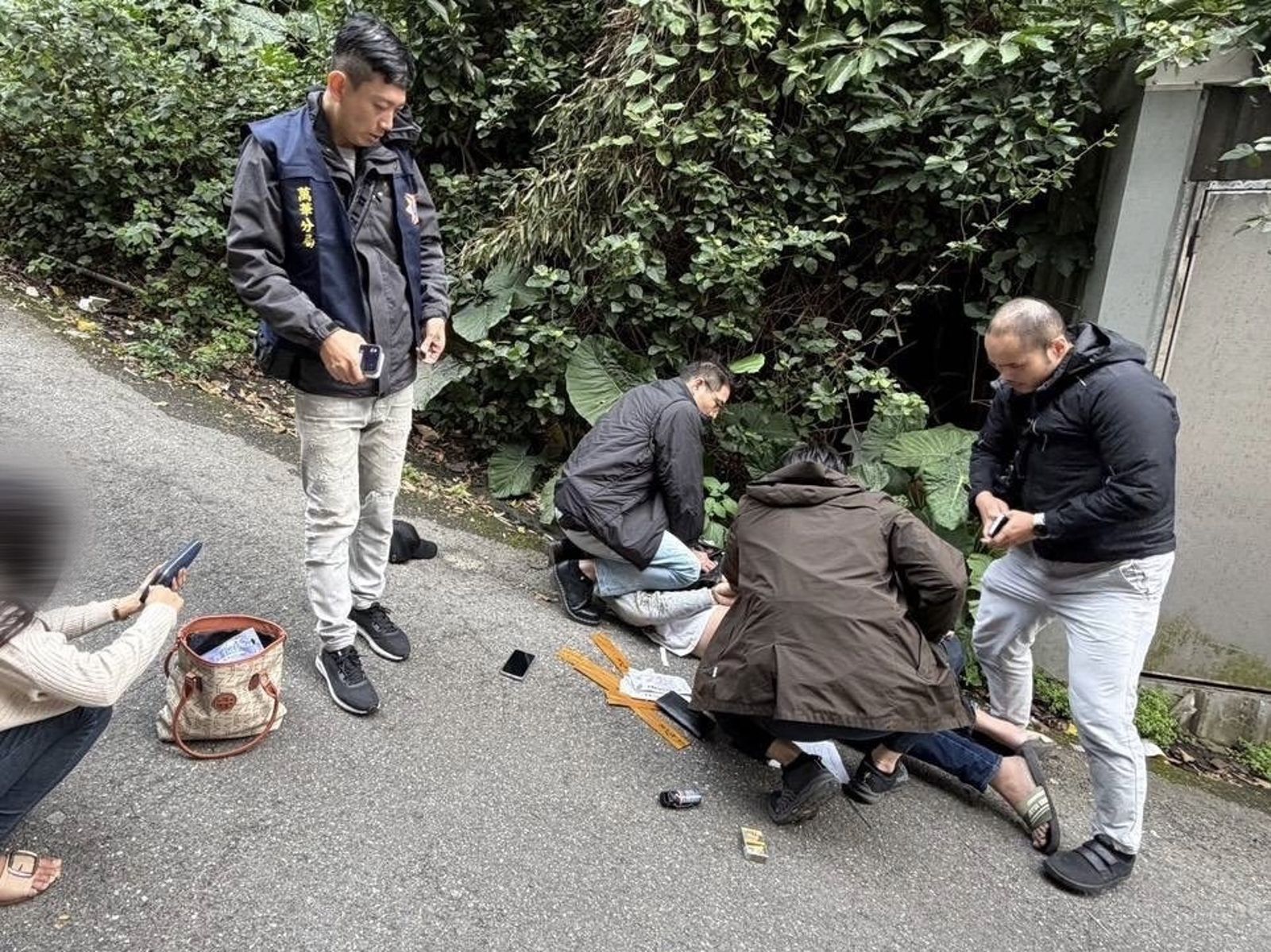 北市青年公園旁驚傳殺人案　感情糾紛釀殺機...男倒臥血泊慘死