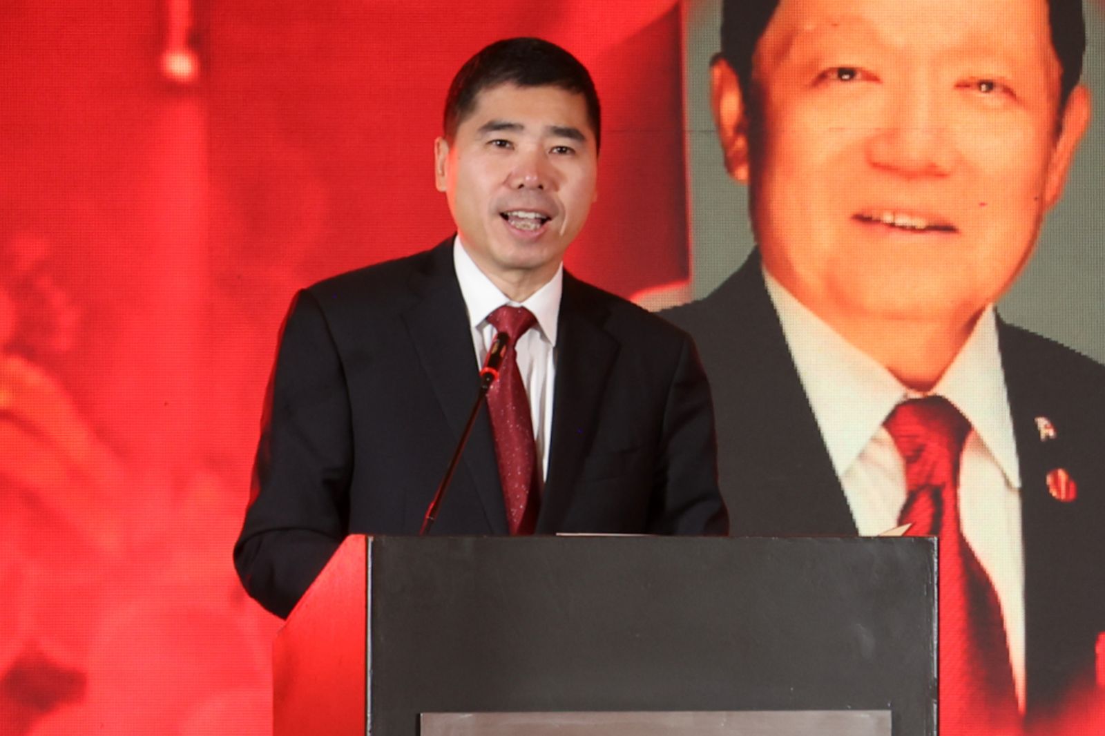 加拿大也軟了？關稅戰「雷聲大雨點小」　網譏：笨蛋才掏錢給美國